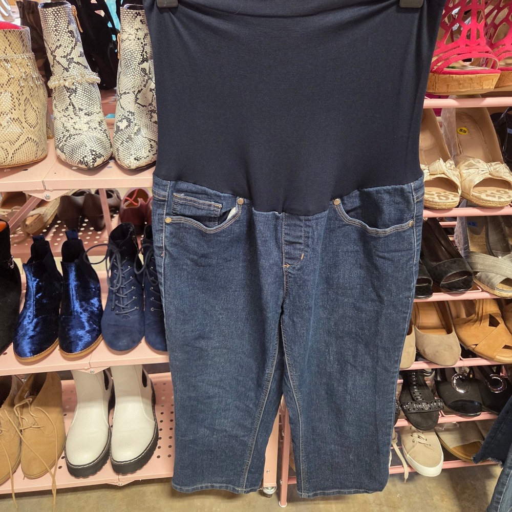 Bella Vida Maternity Denim Capri Jeans Size M Blue Cropped Pants
